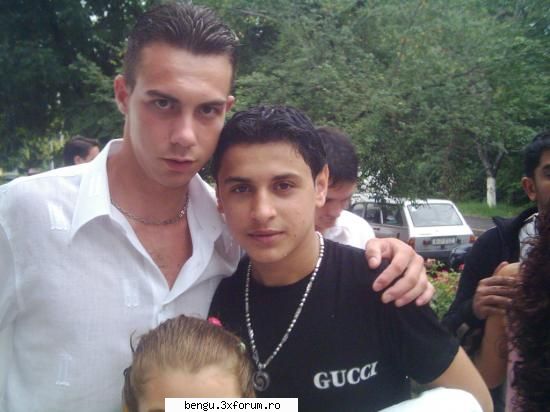 katany axt nu stie sa dea damage sau slap  de ce minti bine ati venit  !!!